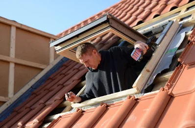 Pose de fenêtres de toit Velux aux Loges